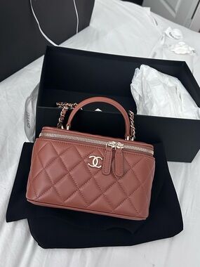 CHANEL vanity bag